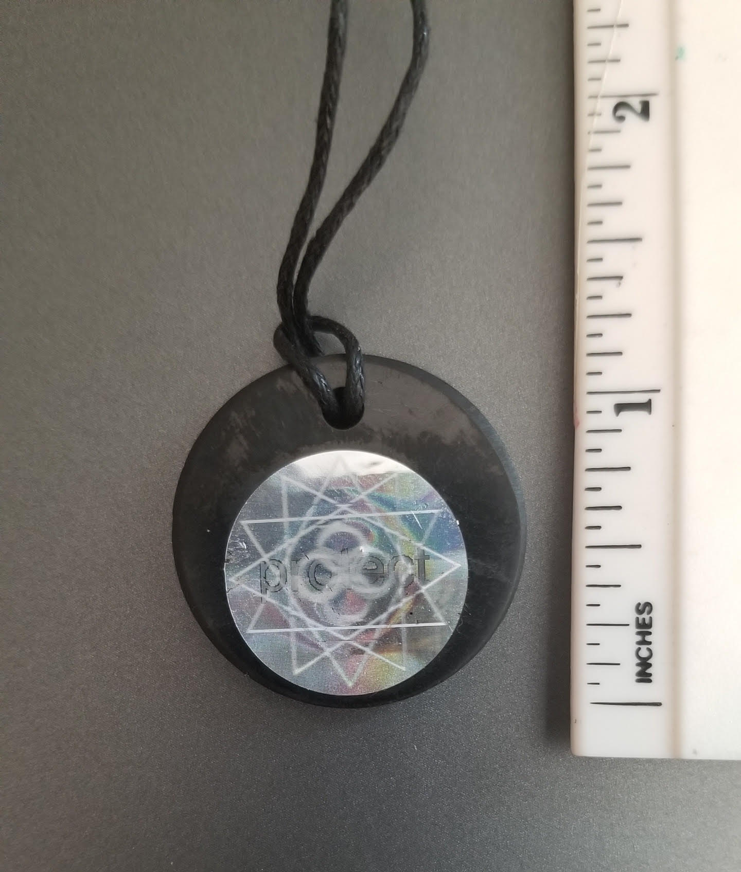 Small scalar medallion
